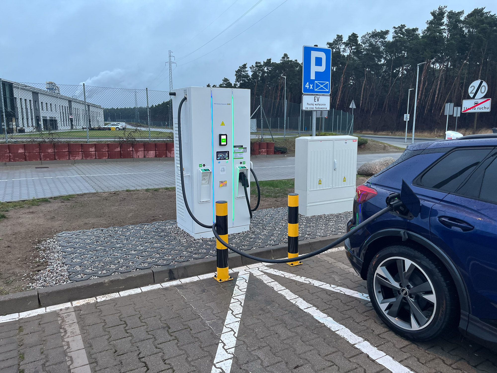 Stacja Ładowania – Ikea Zbąszynek 4x 90 kW