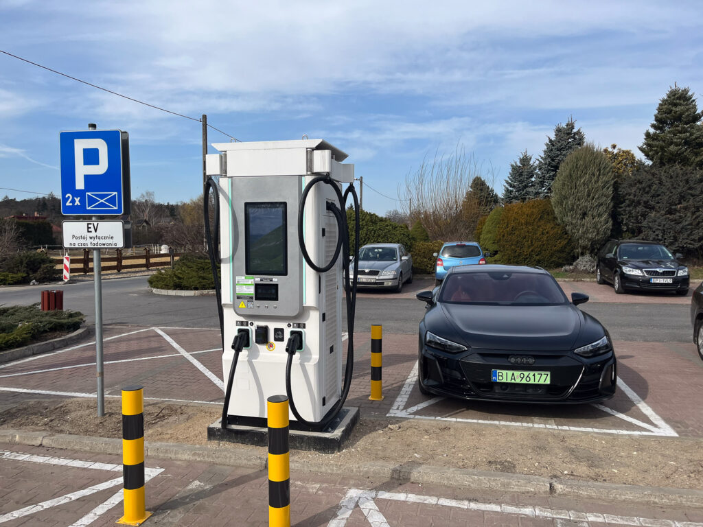 Stacja Ładowania - GROT Zakładowa 480 kW, Starowa Góra