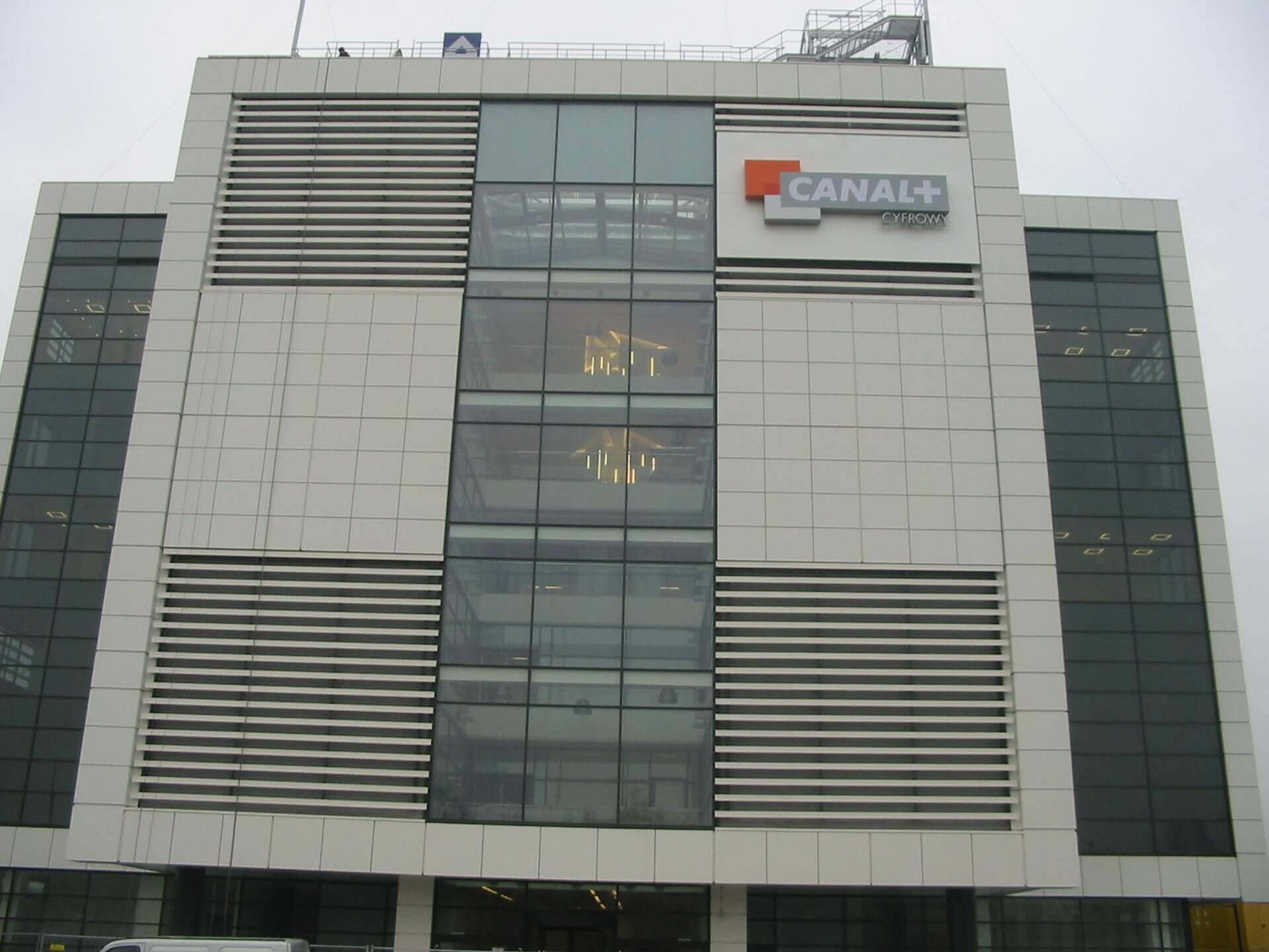 Canal Plus 4