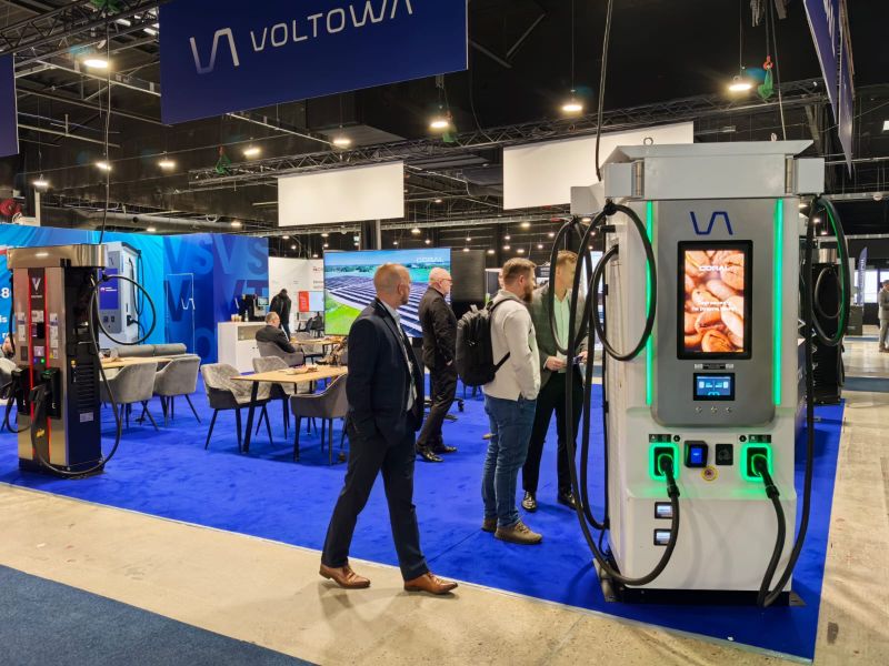 Stoisko CORAL na EMobility Expo
