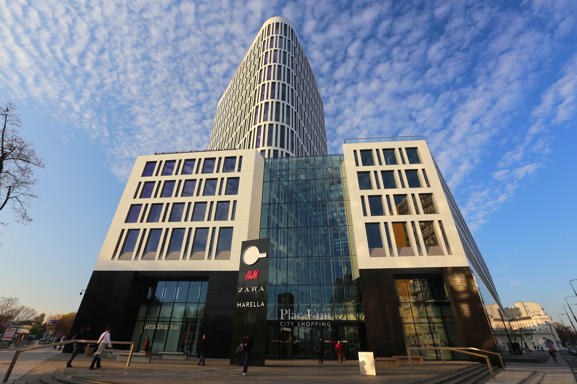 nowy plac Uni 08
